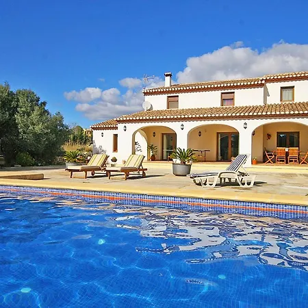 Tranquila Villa